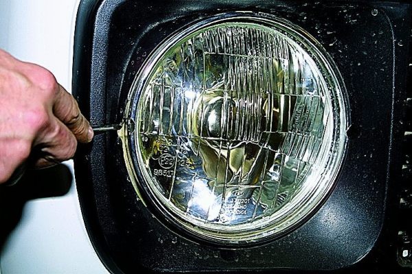 Подфарники и фары на Ниву 21214: тюнинг, регулировка и выбор танковой и хрустальной оптики