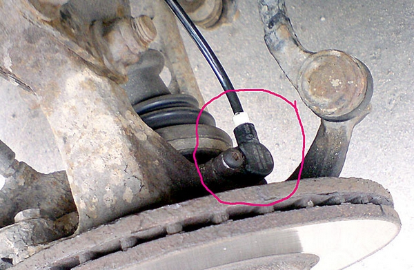 Проверка и ремонт датчика АБС: видео, как проверить тестером и мультиметром, снять и прозвонить