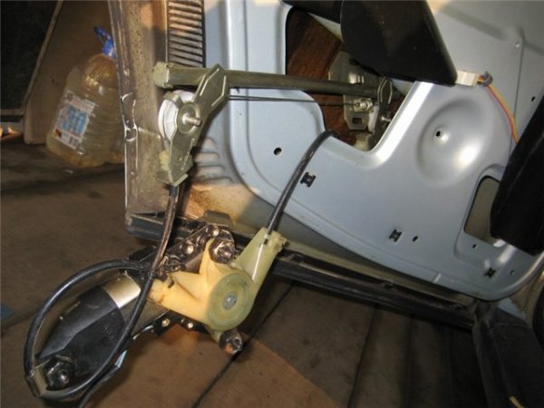 Почему на ВАЗ 2110 стеклоподъемник не работает: ремонт, замена и схема подключения блока управления