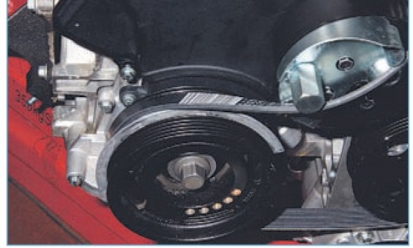 Замена ремня генератора: схема установки, размер, почему свистит, как подтянуть, снять и поменять Замена ремня генератора: схема установки, размер, почему свистит, как подтянуть, снять и поменять