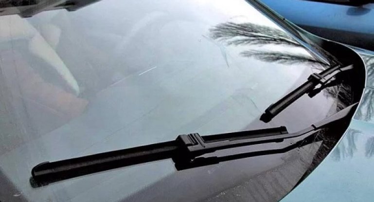 Описание щеток стеклоочистителя и их виды: гибридные, бескаркасные и каркасные автомобильные дворники