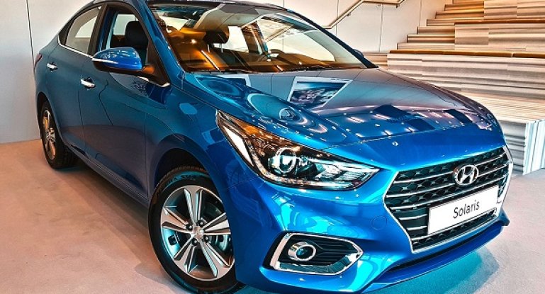 Замена лампы ближнего света Hyundai Solaris, противотуманной фары, габаритных лампочек и иной оптики