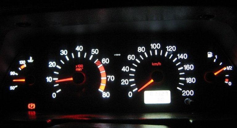 Описание и обозначения значков на панели приборов ВАЗ 2110 и 21102: схема комбинации щитка