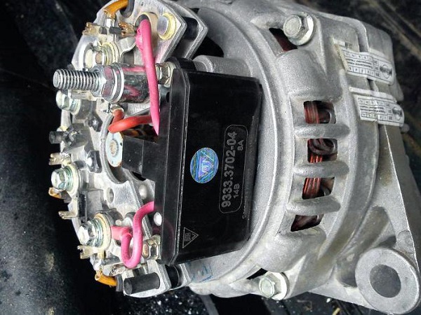 Ремонт и снятие генератора ВАЗ 2114, замена щеток, ремня и подшипника: устройство, как снять узел