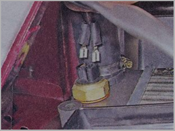 Где находится датчик включения вентилятора ВАЗ 2107 и указатель температуры охлаждающей жидкости