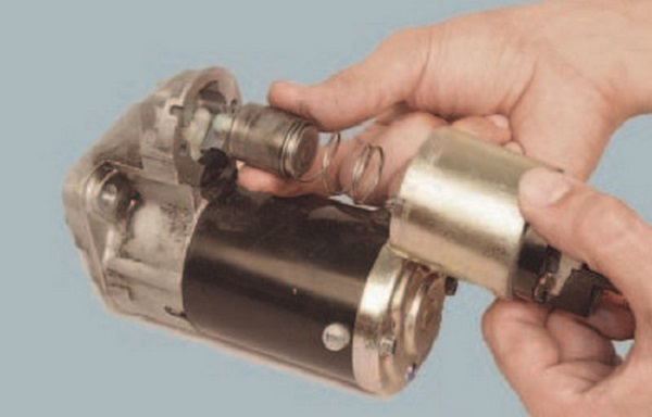 Не заводится и не крутит стартер Renault Megane, Logan, Fluence и Scenic 2: замена устройства