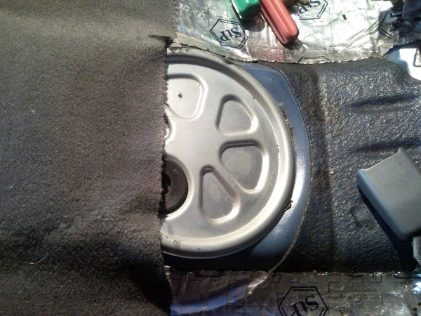 Где находится датчик температуры охлаждающей жидкости Chevrolet Niva, детонации, фаз и скорости, распредвала и уровня топлива