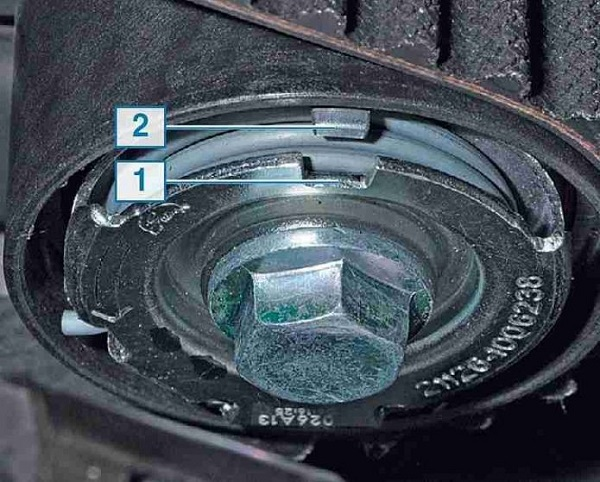 Как самостоятельно проверить и заменить ремень ГРМ на Лада Приора Как самостоятельно проверить и заменить ремень ГРМ на Лада Приора