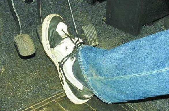 Как самостоятельно прокачать тормозную систему на ВАЗ 2107 Как самостоятельно прокачать тормозную систему на ВАЗ 2107