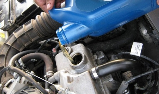 Меняем масло и фильтр на Лада Калина в гараже Меняем масло и фильтр на Лада Калина в гараже