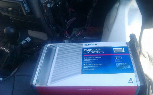 Меняем самостоятельно радиатор печки ВАЗ 2114 Меняем самостоятельно радиатор печки ВАЗ 2114