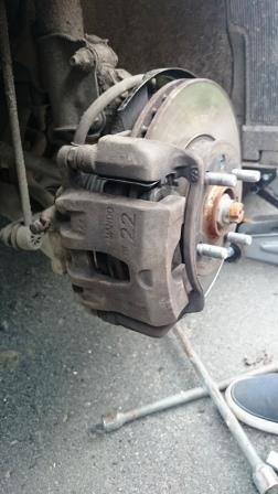 Самостоятельная замена тормозных колодок Kia Rio 3