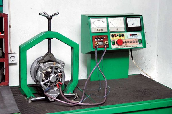 Неисправности генератора ВАЗ 2105 и их устранение Неисправности генератора ВАЗ 2105 и их устранение