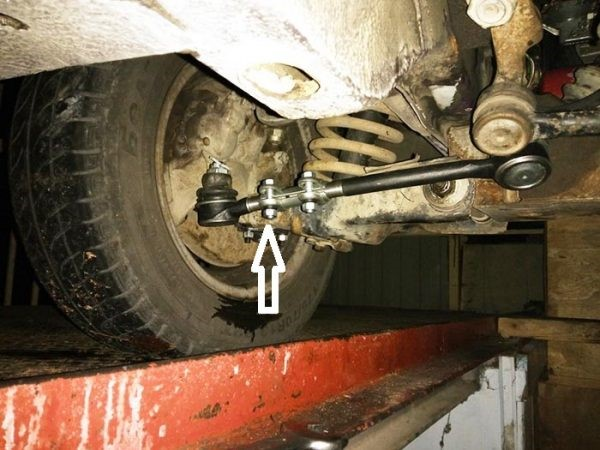 Неисправности и замена рулевых тяг ВАЗ 2107 в домашних условиях Неисправности и замена рулевых тяг ВАЗ 2107 в домашних условиях