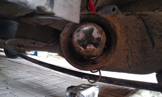 Как заменить сайлентблок задней балки на авто Skoda Octavia Tour