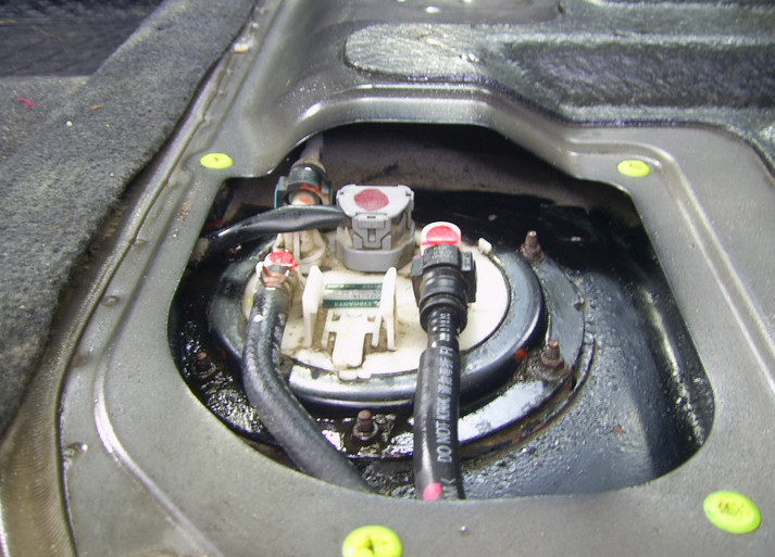 Самостоятельная замена топливного фильтра Mitsubishi Outlander