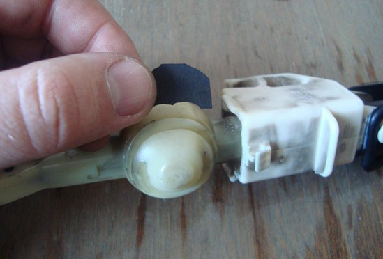 Устранение люфта кулисы на автомобиле Opel Astra