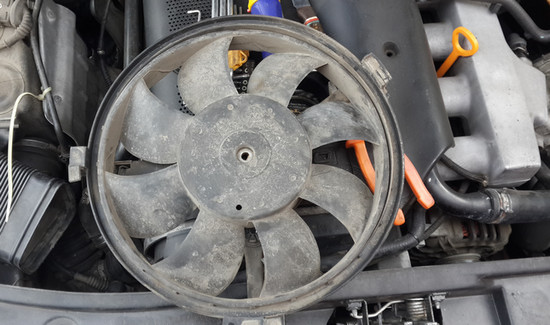 Как самостоятельно заменить электродвигатель вентилятора кондиционера Audi А6