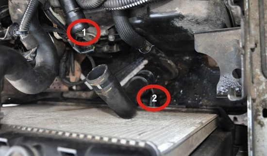 Как устранить течь термостата на автомобиле Citroen С4 Как устранить течь термостата на автомобиле Citroen С4