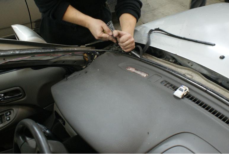 Какие правила необходимо соблюдать после замены лобового стекла