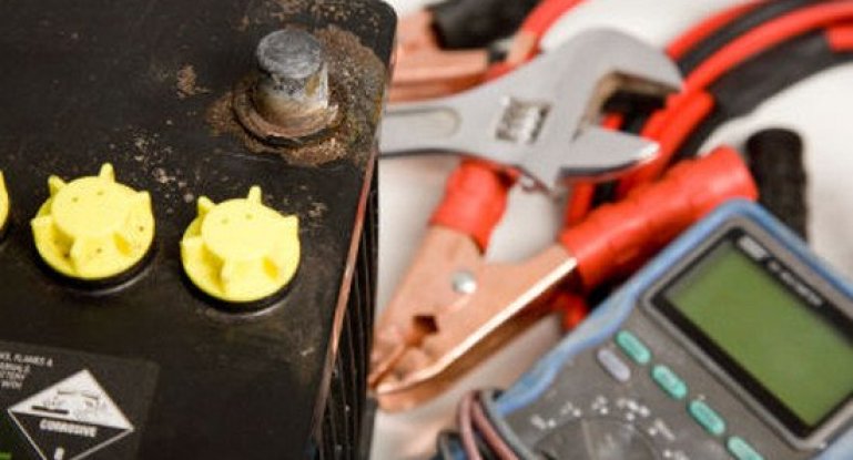 Зарядка автомобильного аккумулятора. Как сделать это правильно?