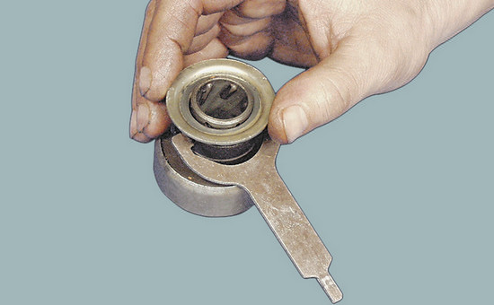 Самостоятельный ремонт стартера ВАЗ 2115 Самостоятельный ремонт стартера ВАЗ 2115