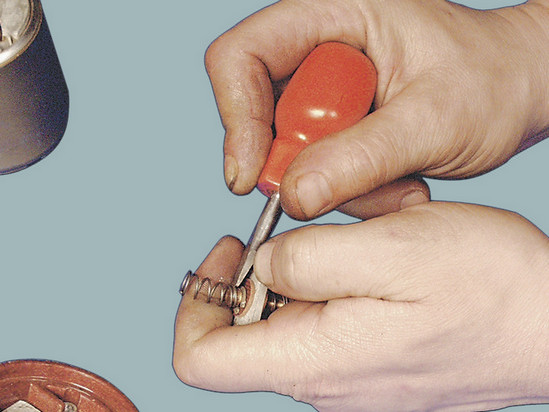 Самостоятельный ремонт стартера ВАЗ 2115 Самостоятельный ремонт стартера ВАЗ 2115