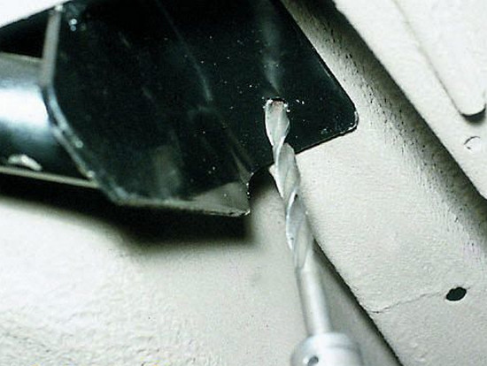 Как самостоятельно установить фаркоп на ВАЗ 2112 Как самостоятельно установить фаркоп на ВАЗ 2112