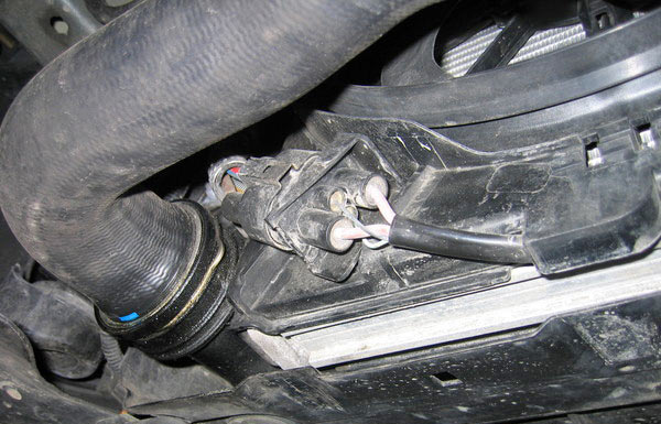 Как самостоятельно заменить радиатор на автомобиле Volkswagen Golf Plus