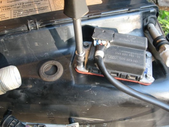 Самостоятельная чистка испарителя кондиционера на авто Audi 100