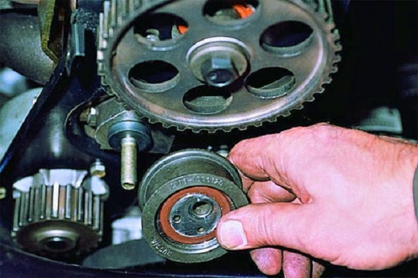 Как самому поменять ремень ГРМ на ВАЗ 2105: подробная инструкция