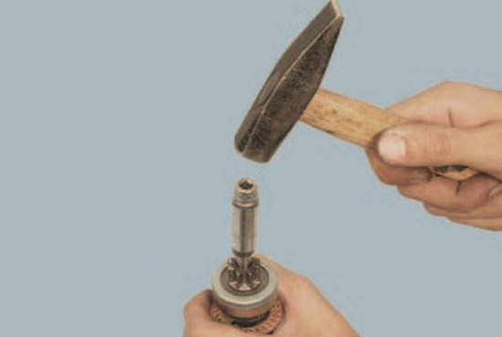 Самостоятельный ремонт стартера на автомобиле Renault Logan Самостоятельный ремонт стартера на автомобиле Renault Logan