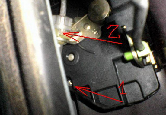 Как самостоятельно разблокировать дверь Opel Vectra B, не ломая ее