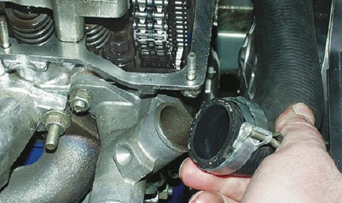 Как самостоятельно заменить прокладку ГБЦ на ВАЗ 2107 Как самостоятельно заменить прокладку ГБЦ на ВАЗ 2107