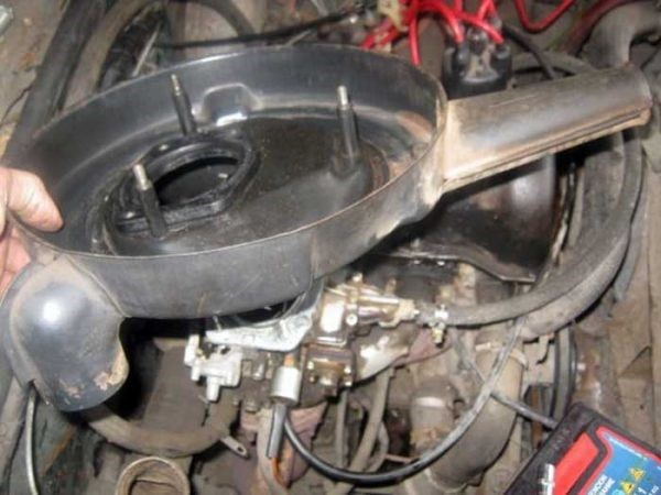 Проверяем и меняем цепь ГРМ на ВАЗ 2106 Проверяем и меняем цепь ГРМ на ВАЗ 2106