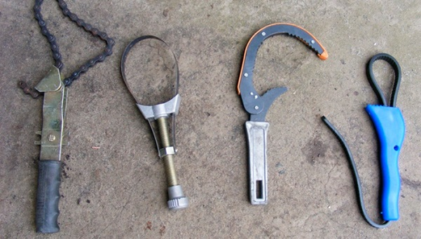 Замена масляного фильтра и масла в двигателе ВАЗ 2112