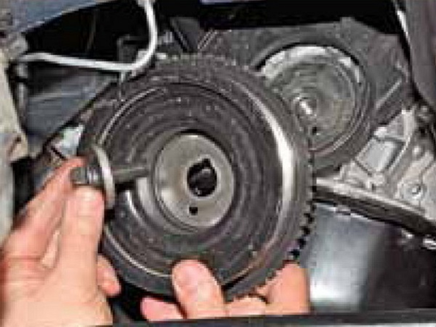 Как самостоятельно заменить ремень ГРМ на Лада Гранта Как самостоятельно заменить ремень ГРМ на Лада Гранта