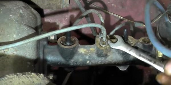 Ремонтируем своими руками главный тормозной цилиндр ВАЗ 2107