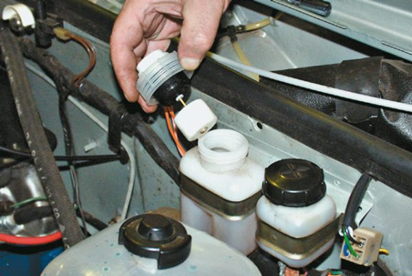 Ремонтируем своими руками главный тормозной цилиндр ВАЗ 2107