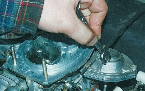 Ремонт цепного привода ГРМ на ВАЗ 2101 Ремонт цепного привода ГРМ на ВАЗ 2101