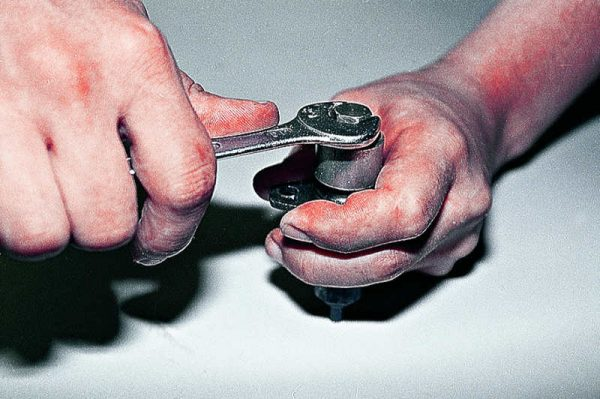 Ремонт цепного привода ГРМ на ВАЗ 2101 Ремонт цепного привода ГРМ на ВАЗ 2101