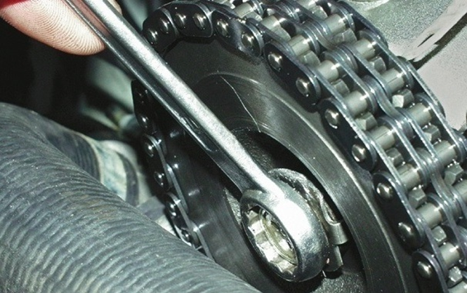 Ремонт цепного привода ГРМ на ВАЗ 2101 Ремонт цепного привода ГРМ на ВАЗ 2101