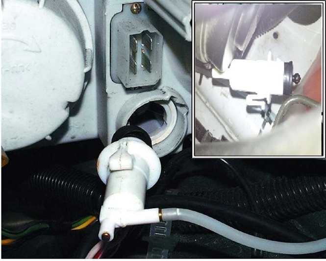 Не работает гидрокорректор фар на Лада Гранта: ремонт или замена