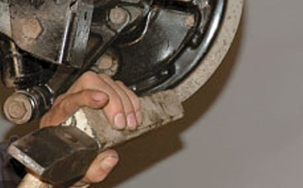 Как поменять подшипник полуоси на Нива Шевроле Как поменять подшипник полуоси на Нива Шевроле