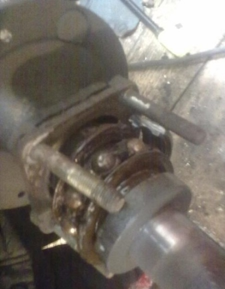 Как поменять подшипник полуоси на Нива Шевроле Как поменять подшипник полуоси на Нива Шевроле