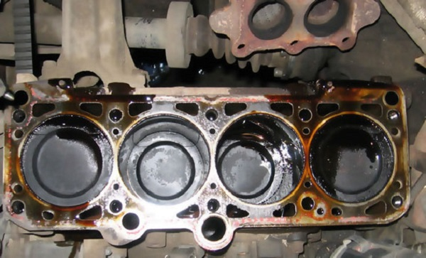 Меняем самостоятельно прокладку ГБЦ на Лада Приора