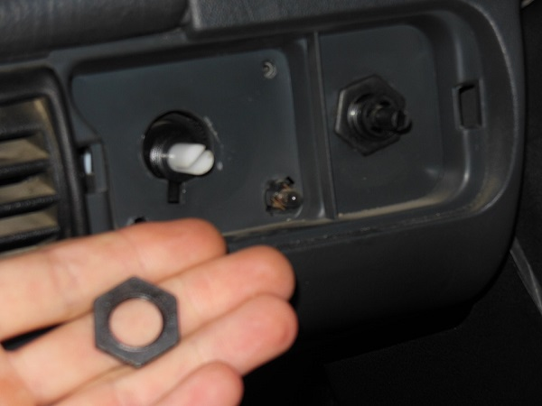 Гидрокорректор фар ВАЗ 2114: устройство и ремонт