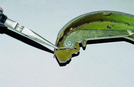 Как самостоятельно заменить тормозные колодки на ВАЗ 21213