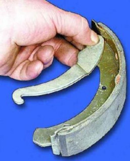 Как самостоятельно заменить тормозные колодки на ВАЗ 21213