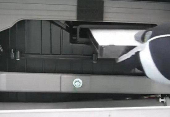 Самостоятельная замена салонного фильтра KIA Sorento